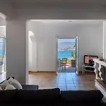 Parikia Cove Mansion Villa *