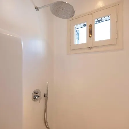 Parikia Cove Mansion Вилла Парос