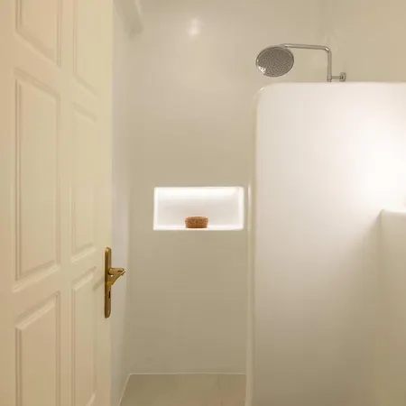 Parikia Cove Mansion Вилла *