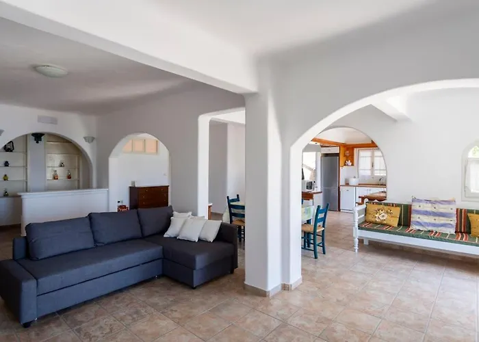 Parikia Cove Mansion